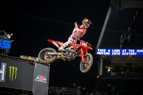 Second 250SX Title in Two Weeks for Team Honda HRC
